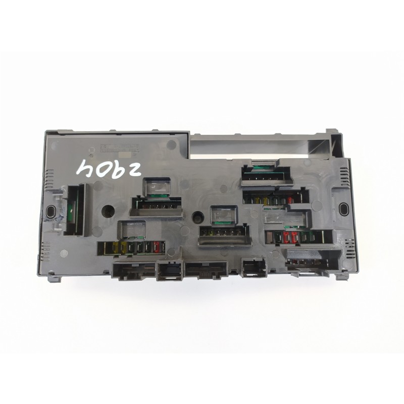 Recambio de caja reles / fusibles para bmw serie 5 touring (f11) 520d xdrive referencia OEM IAM 61149252815 825281501 9252815