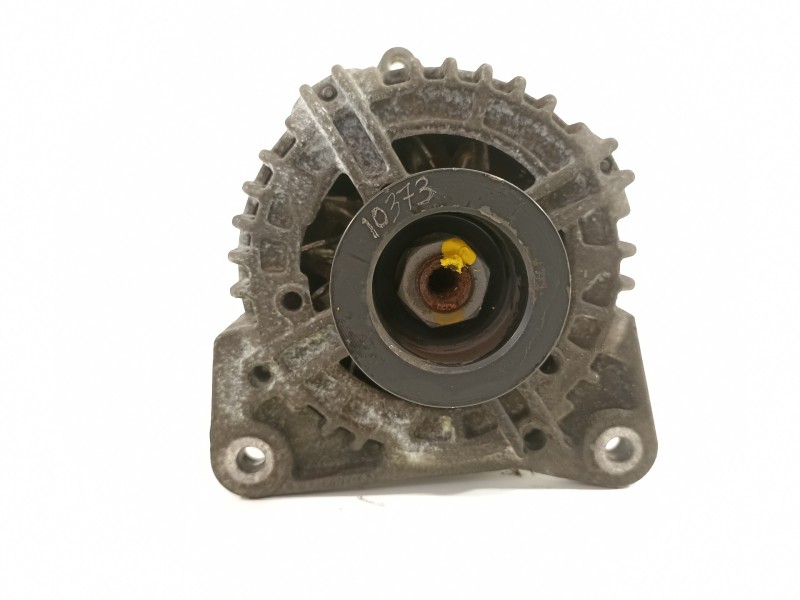Recambio de alternador para renault clio iii confort expression referencia OEM IAM 8200323137  