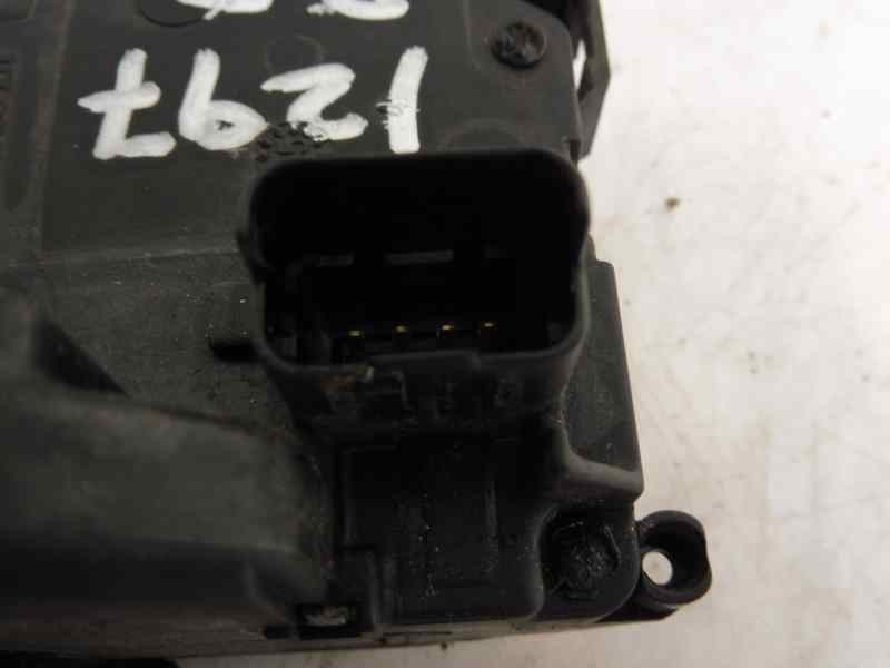 Recambio de cerradura puerta delantera izquierda para renault clio iii confort dynamique referencia OEM IAM 8200300123  