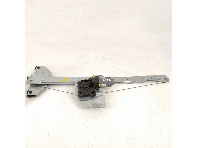 Recambio de elevalunas delantero derecho para peugeot partner kasten 7f9hf-7f9hf0 referencia OEM IAM 9680557880  