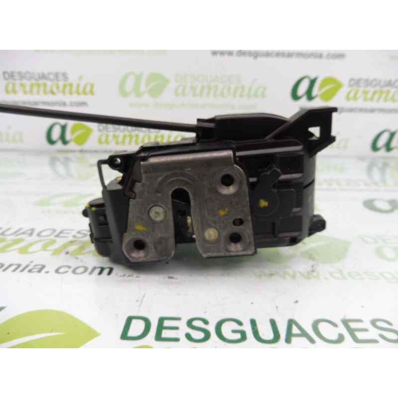 Recambio de cerradura puerta trasera derecha para renault megane iii berlina 5 p authentique referencia OEM IAM 825020001R  