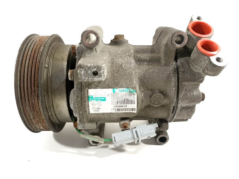 Recambio de compresor aire acondicionado para renault clio iii confort expression referencia OEM IAM 8200600122  
