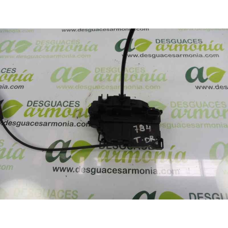 Recambio de cerradura puerta trasera derecha para renault megane iii berlina 5 p authentique referencia OEM IAM 825020001R  