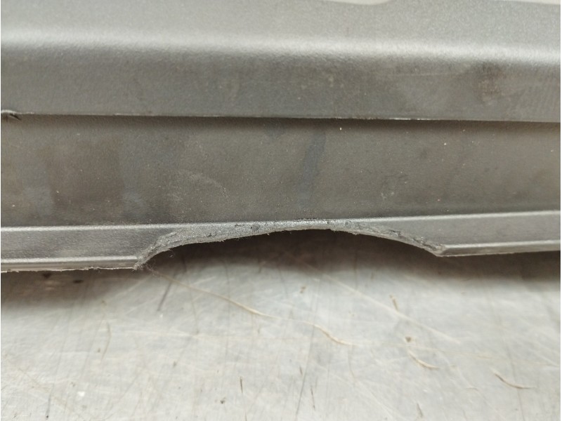 Recambio de tapa motor para bmw serie 5 touring (f11) 520d xdrive referencia OEM IAM 13718510475  