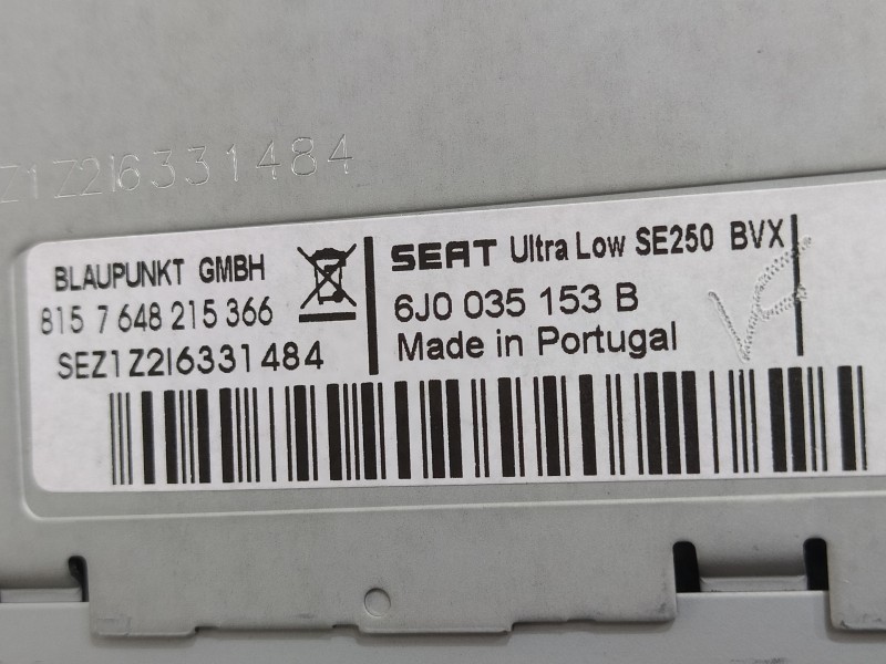 Recambio de sistema audio / radio cd para seat ibiza (6j5) reference referencia OEM IAM 6J0035153B  
