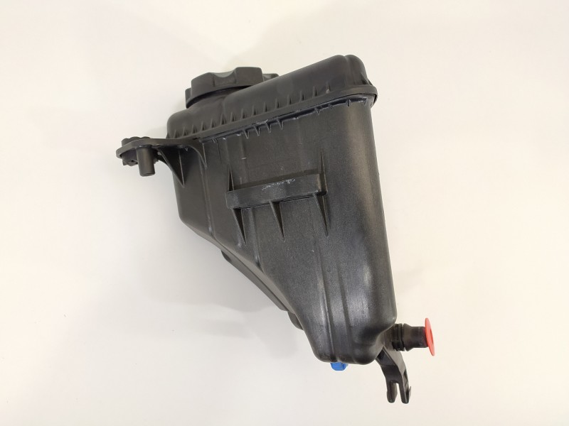 Recambio de deposito expansion para bmw serie 5 touring (f11) 520d xdrive referencia OEM IAM 17137647283 108086 
