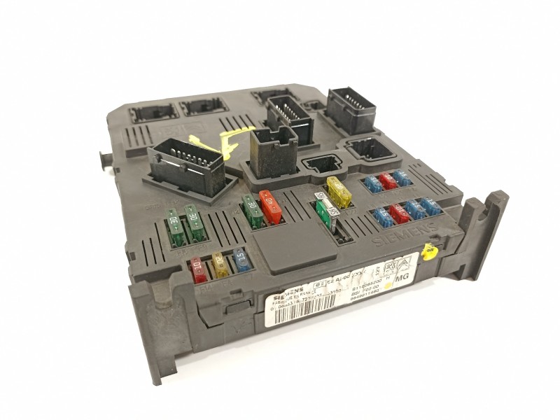 Recambio de caja reles / fusibles para citroën c3 1.4 hdi audace referencia OEM IAM 96434988880  