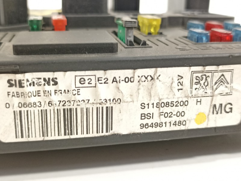 Recambio de caja reles / fusibles para citroën c3 1.4 hdi audace referencia OEM IAM 96434988880  