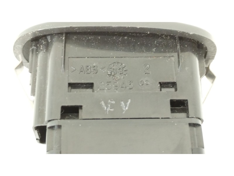 Recambio de mando elevalunas trasero derecho para citroën c3 pluriel 1.6 16v sensodrive referencia OEM IAM 25943  