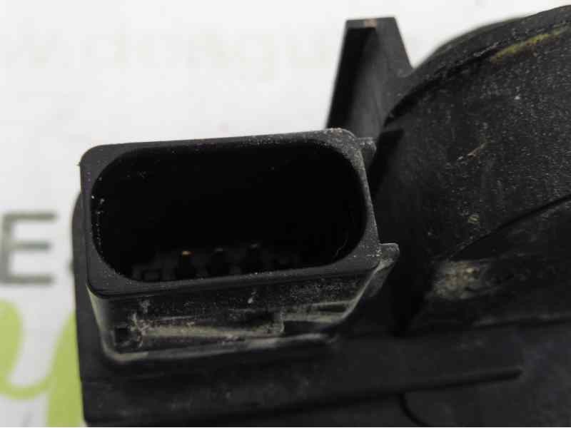 Recambio de cerradura puerta trasera derecha para opel insignia berlina edition referencia OEM IAM 13503808  