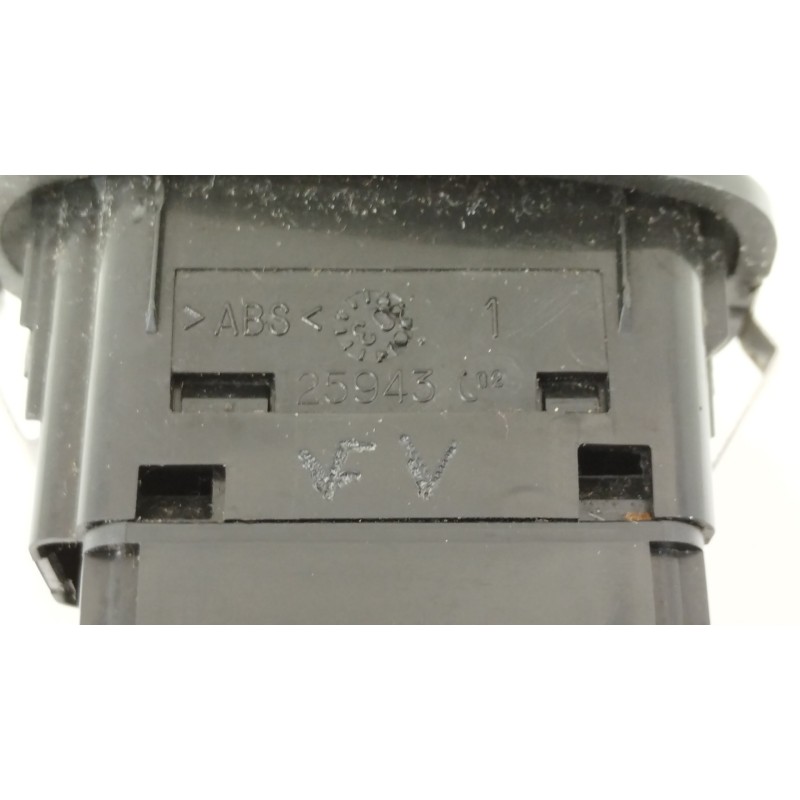 Recambio de mando elevalunas trasero izquierdo para citroën c3 pluriel 1.6 16v sensodrive referencia OEM IAM 25943  