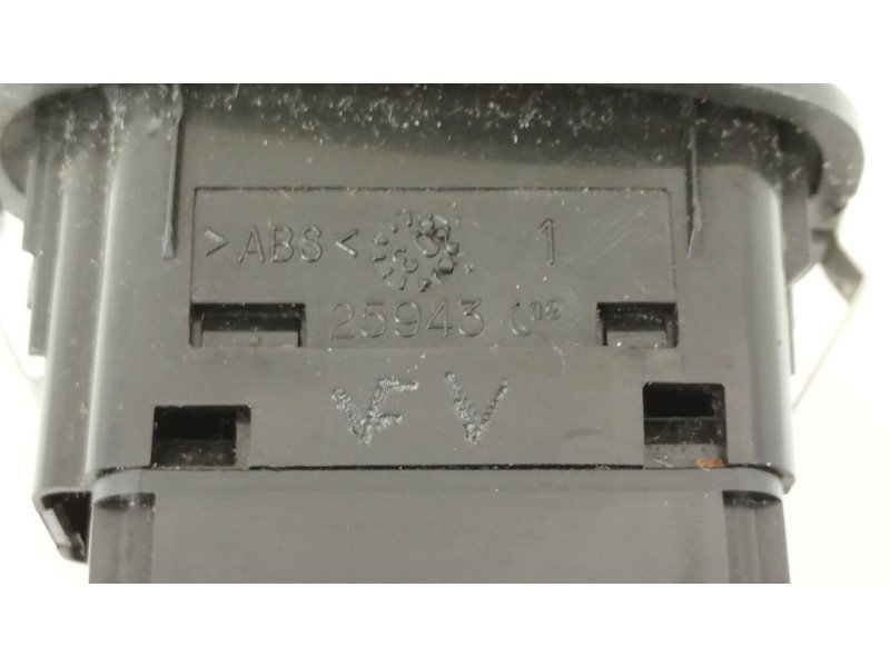 Recambio de mando elevalunas trasero izquierdo para citroën c3 pluriel 1.6 16v sensodrive referencia OEM IAM 25943  