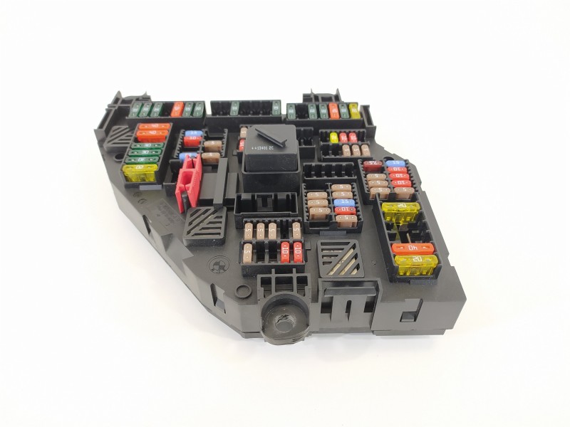 Recambio de caja reles / fusibles para bmw serie 5 touring (f11) 520d xdrive referencia OEM IAM 61149264923 926492302 9264923