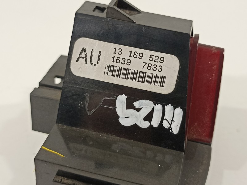 Recambio de warning para opel corsa d cmon referencia OEM IAM 13189529  