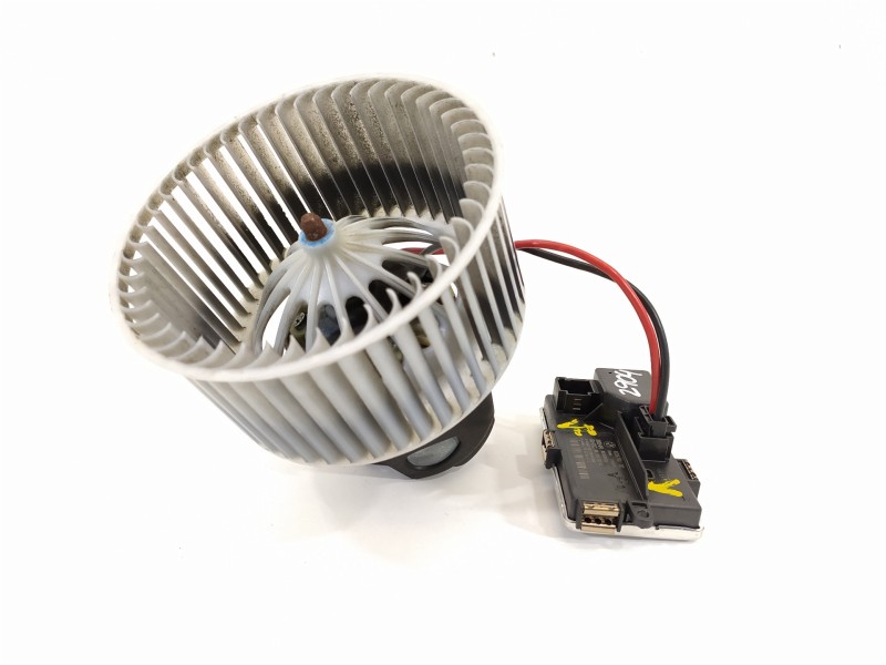 Recambio de ventilador calefaccion para bmw serie 5 touring (f11) 520d xdrive referencia OEM IAM 9226780 W8353003 