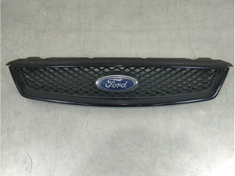 Recambio de rejilla delantera para ford focus berlina (cap) ambiente (d) referencia OEM IAM 4M518C436A  