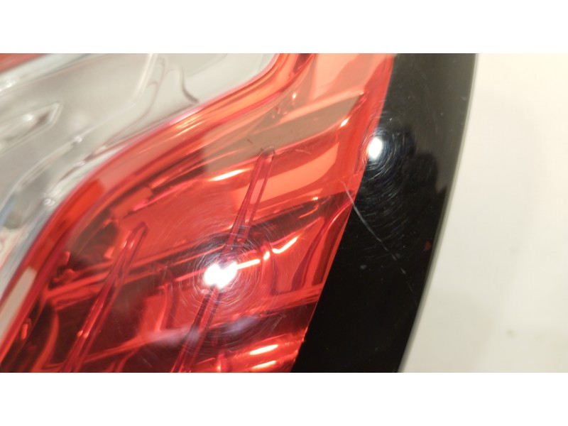 Recambio de piloto trasero izquierdo para renault captur adventure referencia OEM IAM 265554078R 265555726R 0286404165