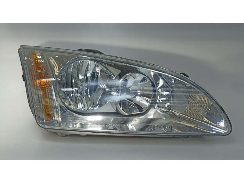 Recambio de faro derecho para ford focus berlina (cap) ambiente (d) referencia OEM IAM 4M5113W029AC  