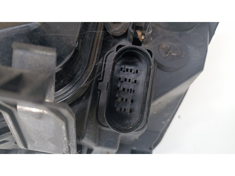 Recambio de faro derecho para ford focus berlina (cap) ambiente (d) referencia OEM IAM 4M5113W029AC  