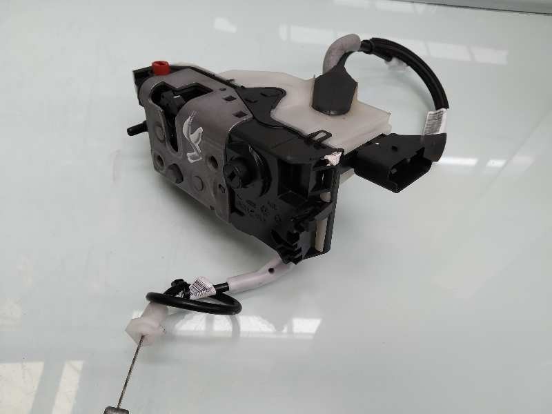 Recambio de cerradura puerta trasera izquierda para peugeot 208 allure referencia OEM IAM 9812501280  