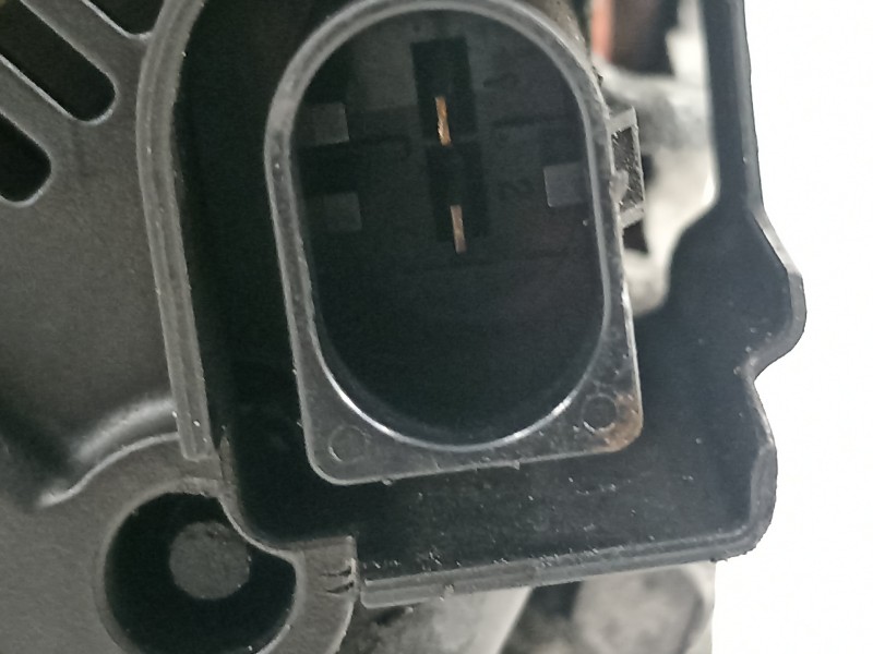 Recambio de alternador para seat altea (5p1) hot referencia OEM IAM 06F903023C  