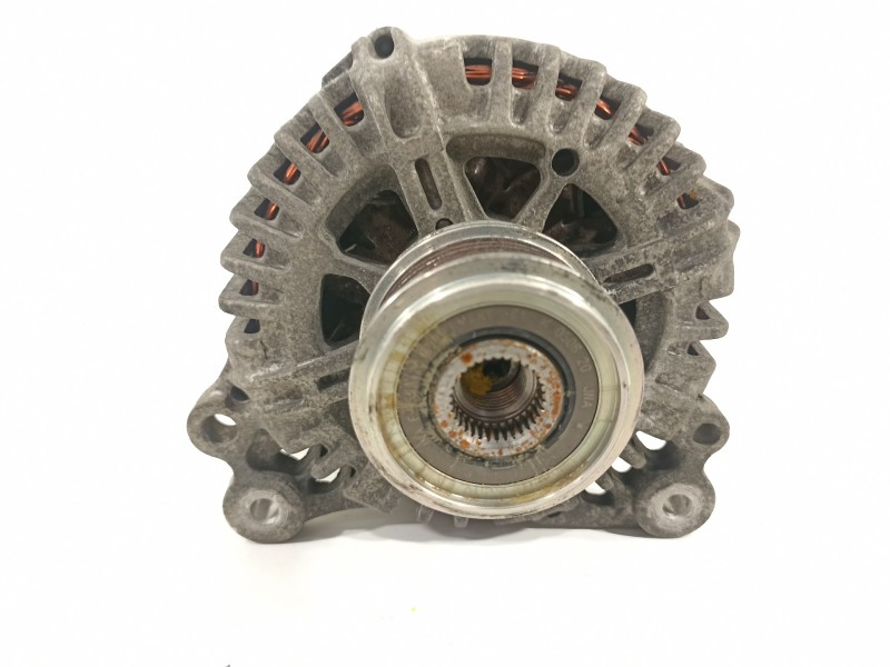 Recambio de alternador para seat altea (5p1) hot referencia OEM IAM 06F903023C  