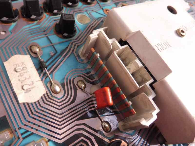 Recambio de cuadro instrumentos para renault megane i berlina hatchback (ba0) 1.9 dti alize referencia OEM IAM 7700847784  