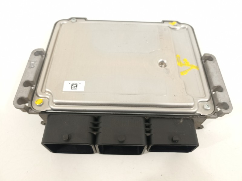 Recambio de centralita motor uce para peugeot partner kombi outdoor referencia OEM IAM 9676830080 0281017600 