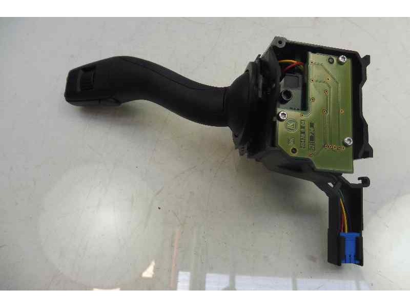 Recambio de mando limpia para audi a3 sportback (8p) 1.9 tdi ambiente referencia OEM IAM 8P0953519A  