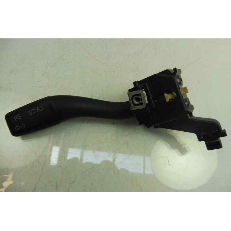 Recambio de mando intermitentes para audi a3 sportback (8p) 1.9 tdi ambiente referencia OEM IAM 8P0953513A  