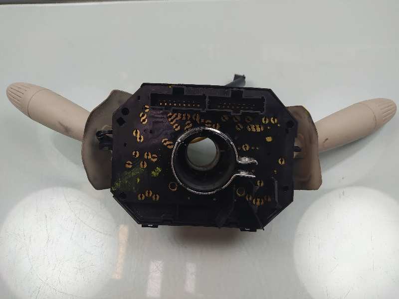 Recambio de mando luces para fiat nuova 500 (150) lounge referencia OEM IAM 07354724640  