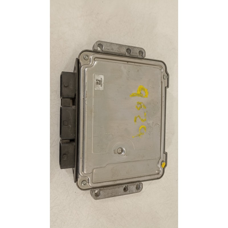 Recambio de centralita motor uce para renault megane ii berlina 5p confort dynamique referencia OEM IAM 8200601334  