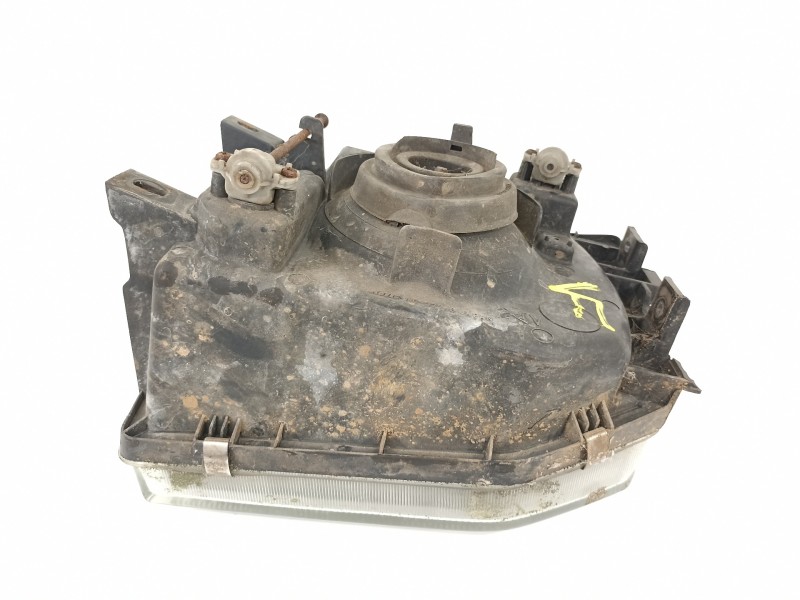 Recambio de faro derecho para mitsubishi montero (v20/v40) 2800 td aniversario (4-ptas.) referencia OEM IAM MB831068  