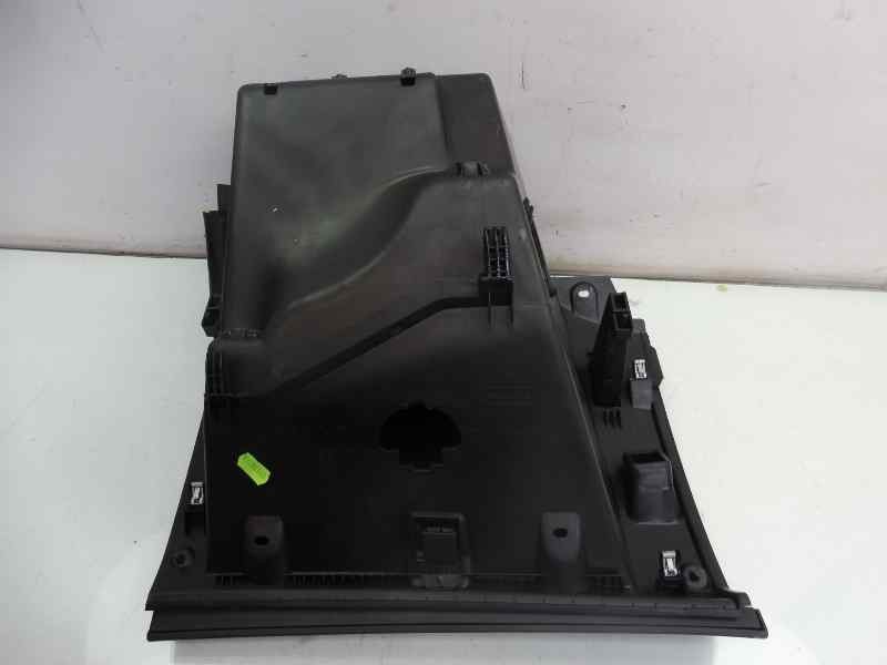 Recambio de guantera para peugeot 208 gti referencia OEM IAM 9673811277  