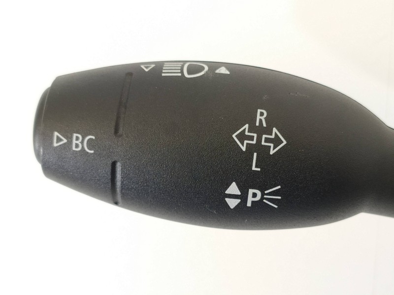 Recambio de mando intermitentes para mini countryman (f60) cooper s e all4 referencia OEM IAM 6827362  