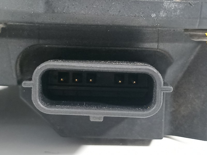 Recambio de caja mariposa para renault clio iv business referencia OEM IAM 147B08010R  