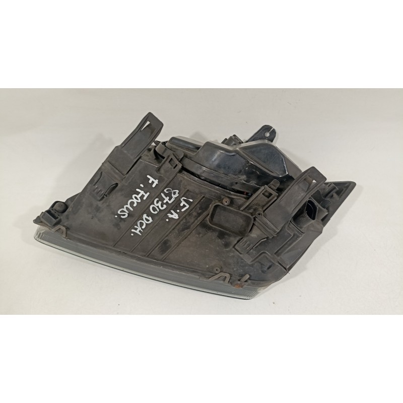 Recambio de faro derecho para ford focus sportbreak (cap) 2.0 tdci cat referencia OEM IAM 4M5113099JB  