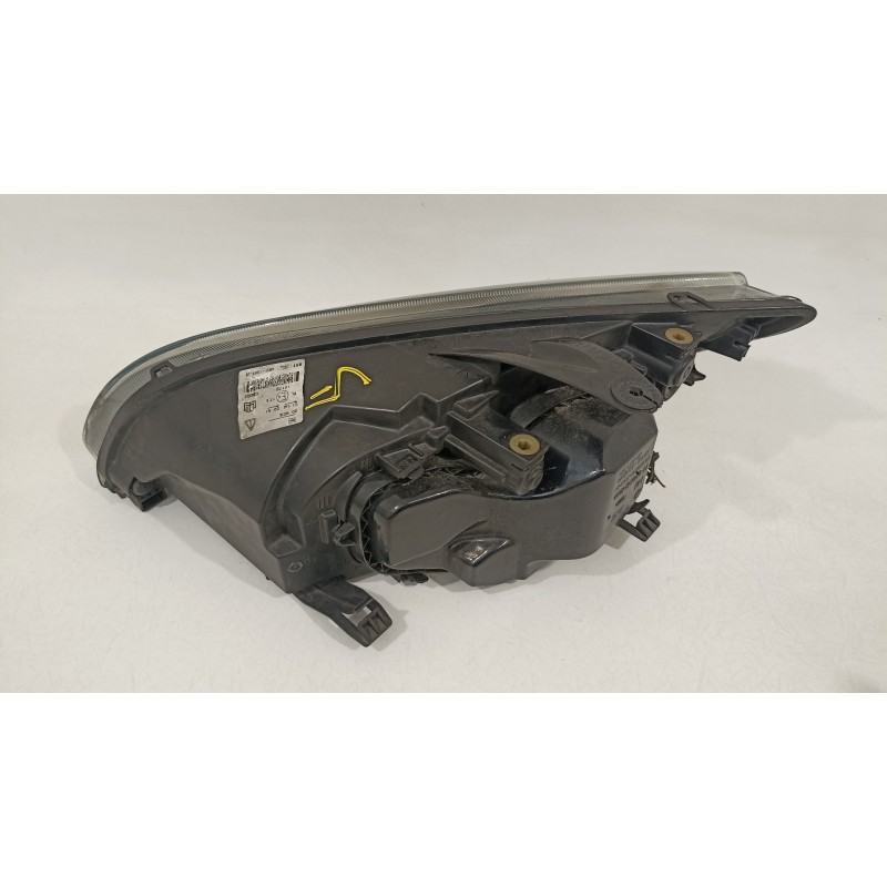 Recambio de faro derecho para ford focus sportbreak (cap) 2.0 tdci cat referencia OEM IAM 4M5113099JB  