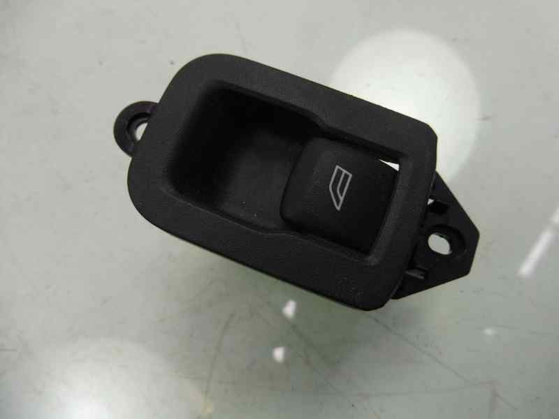 Recambio de mando elevalunas trasero derecho para volvo s60 lim. momentum referencia OEM IAM 31272013  