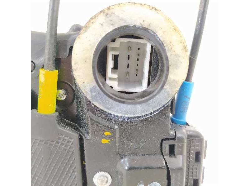 Recambio de cerradura puerta trasera izquierda para toyota avensis (t27) advance referencia OEM IAM 6906005050  