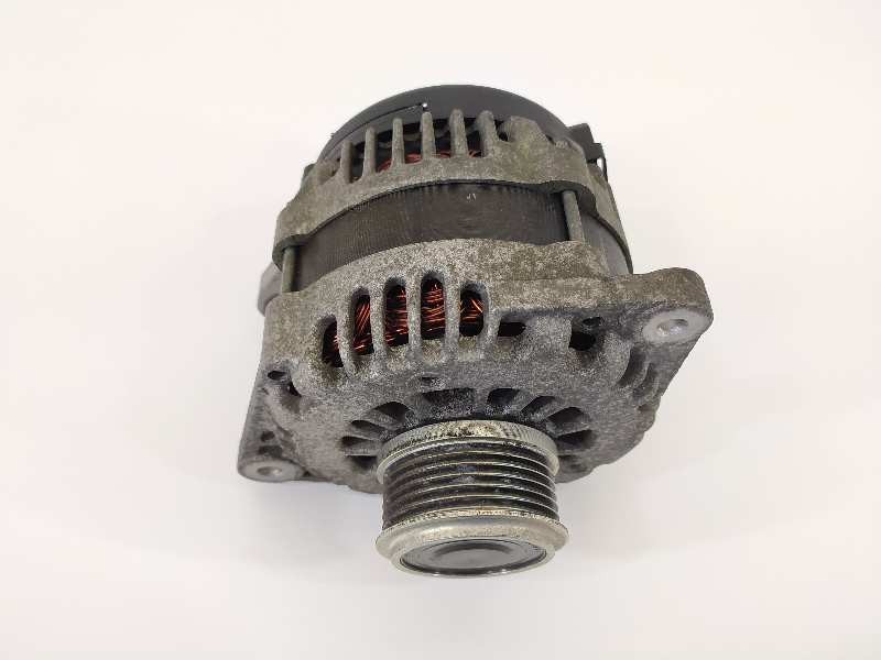 Recambio de alternador para opel astra j lim. excellence referencia OEM IAM 13579675 13G22 