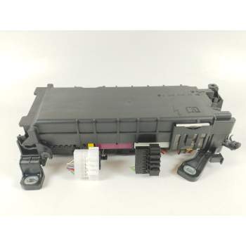 CAJA RELES / FUSIBLES A2465400240 