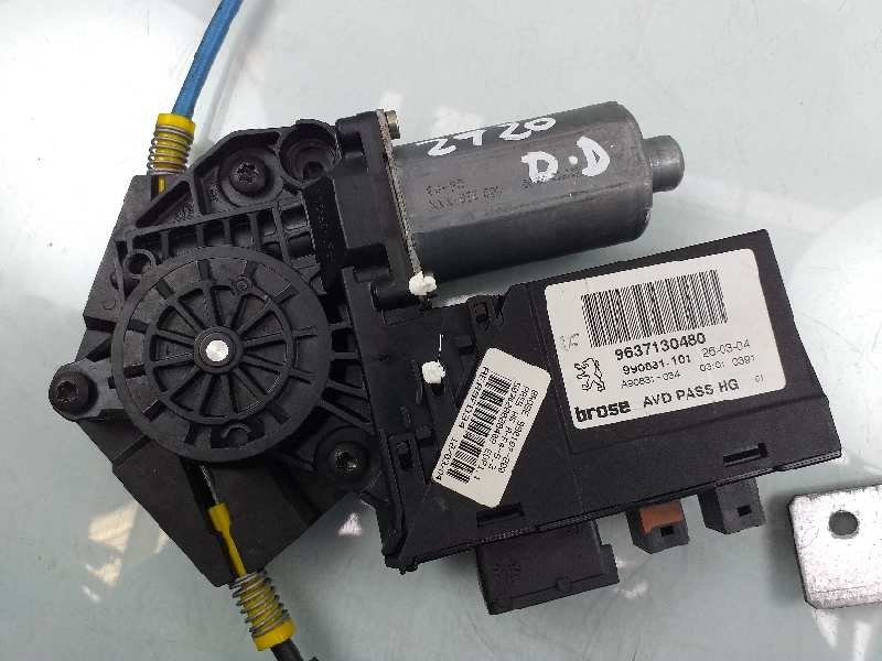 Recambio de elevalunas delantero derecho para peugeot 307 break / sw (s1) sw pack referencia OEM IAM 9637130480 0130821766 