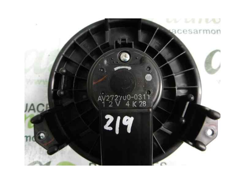 Recambio de ventilador calefaccion para toyota yaris (ksp9/scp9/nlp9) rock in rio referencia OEM IAM AV2727000311  