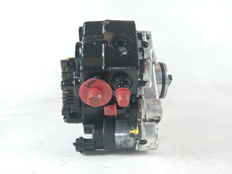 Recambio de bomba inyeccion para volvo xc90 2.4 diesel cat referencia OEM IAM 8689591 0445010043  Recambio de bomba inyeccion para volvo xc90 2.4 diesel cat referencia OEM IAM 8689591 0445010043