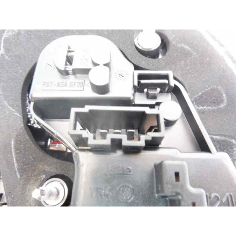 Recambio de piloto trasero derecho en porton para volkswagen golf vi (5k1) advance bluemotion referencia OEM IAM 5K0945094G  
