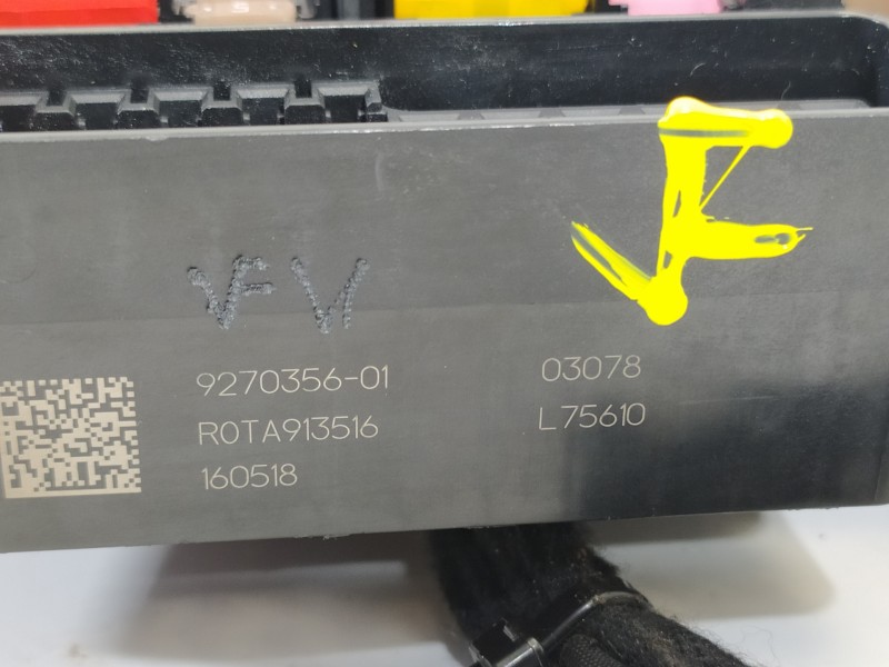 Recambio de caja reles / fusibles para mini countryman (f60) cooper s e all4 referencia OEM IAM 927035601 160518 