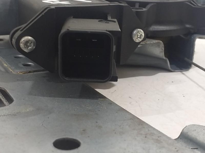 Recambio de elevalunas trasero izquierdo para opel astra j lim. excellence referencia OEM IAM 13350761 911717106 