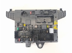 Recambio de caja reles / fusibles para opel astra j lim. excellence referencia OEM IAM 13368651 1110138AA 365927271 2