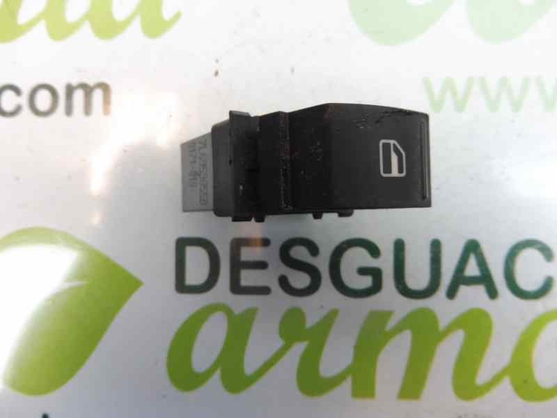 Recambio de mando elevalunas delantero derecho para seat leon (1p1) style copa referencia OEM IAM 7L6959855B  